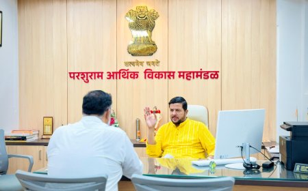 कॅप्टन आशिष दामले यांची पुणे विधान भवनात भेट; परशुराम आर्थिक विकास महामंडळात नागरिकांच्या भेटीगाठी