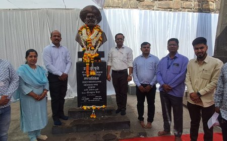 कोल्हापूरात महात्मा फुले जयंती उत्साहात; सामाजिक न्याय विभागाकडून अभिवादन, विद्यार्थ्यांची रॅली