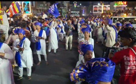 बुलढाण्यात डॉ. बाबासाहेब आंबेडकर जयंती उत्साहात; जयस्तंभ चौकात मध्यरात्री फटाक्यांची आतिषबाजी