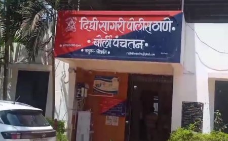 दिवेआगर समुद्रकिनारी पर्यटकांची धोकादायक स्टंटबाजी; पोलिसांकडून कारवाई