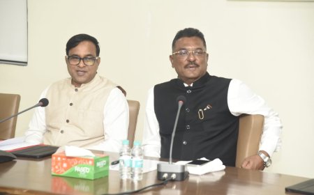 एसटीचा तोटा कमी करण्यासाठी ठोस उपाययोजना; परिवहन मंत्री प्रताप सरनाईक यांचे निर्देश