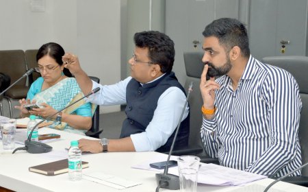 पुण्यात “शहर परिवर्तन समिती”ची स्थापना; ‘MISSION 32’ अंतर्गत रस्ते व पायाभूत सुविधा सुधारण्यावर भर