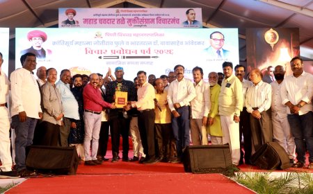 भीम गीतांच्या सुरेल सादरीकरणात सामाजिक समता सप्ताहाची सांगता