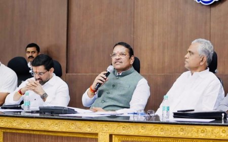 मावळातील विकासकामांना गती द्या; पावसाळ्यापूर्वी कामे पूर्ण करण्याचे खासदार श्रीरंग बारणे यांचे निर्देश