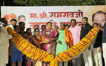 नवनिर्वाचित राज्यसभा सदस्य रामरावजी वडकुते यांचा हनुमान नगर येथे सपत्नीक भव्य नागरी सत्कार