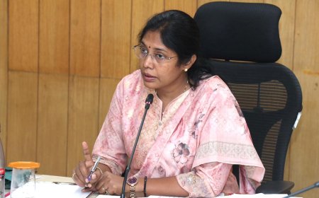 पुणे महापालिकेत मान्सूनपूर्व तयारीचा आढावा; कामे वेळेत पूर्ण करण्याचे आदेश