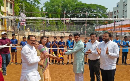 निगडीत आमदार चषक जिल्हास्तरीय व्हॉलीबॉल स्पर्धेला उत्साहात सुरुवात