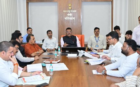 प्रत्येक व्यावसायिक वाहन चालकाला व्यवहारिक मराठी येणे आवश्यक – परिवहन मंत्री प्रताप सरनाईक