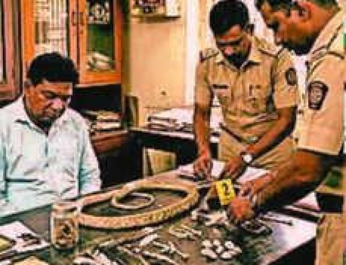 रवींद्र एरंडे प्रकरणात नवे धक्कादायक खुलासे; पोलीस कोठडीत ४ दिवसांची वाढ