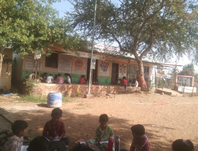 जिल्हा परिषद सरकारी शाळा – ग्रामीण शिक्षणाचा मजबूत कणा