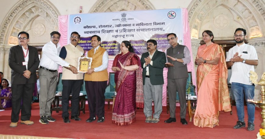 इंडियन स्किल स्पर्धेतील विजेत्यांना विशेष रोख पुरस्कारांची घोषणा; कौशल्य विकासाला नवे बळ