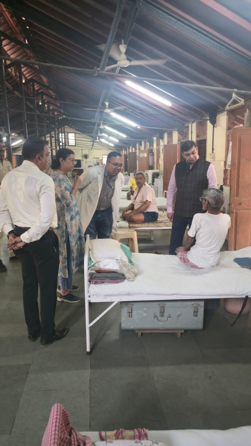 कुष्ठरोग रुग्णालयातील वयोवृद्ध रुग्णांसाठी तज्ज्ञ डॉक्टर नेमा; अतिरिक्त आयुक्त डॉ. विपिन शर्मा यांचे निर्देश