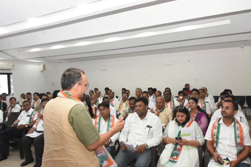 मुंबई काँग्रेसच्या कार्यकर्त्यांसाठी एसआयआर प्रशिक्षण शिबिर संपन्न; मतदार याद्यांवर बारकाईने लक्ष देण्याचे आवाहन