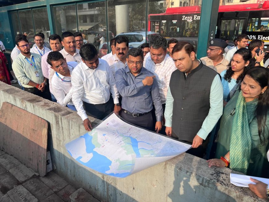 मुंबईतील रस्ते स्वच्छतेच्या कामांत सातत्य ठेवा, वेळेवर स्वच्छता करा – अतिरिक्त आयुक्त डॉ. विपिन शर्मा