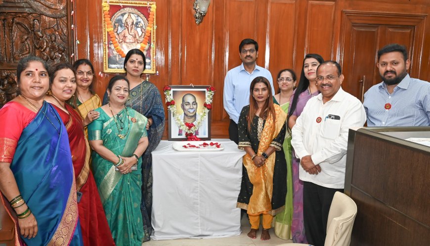 बृहन्मुंबई महानगरपालिकेत राष्ट्रसंत तुकडोजी महाराज जयंती उत्साहात साजरी