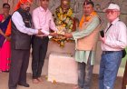 स्वातंत्र्यवीर सावरकरांच्या जयंतीनिमित्त भगूर येथे अभिवादनासाठी सावरकर प्रेमींची मोठी गर्दी