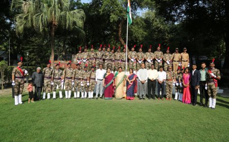 राजधानीत महाराष्ट्र दिन उत्साहात साजरा; दिल्लीतील महाराष्ट्र सदनात ध्वजारोहण