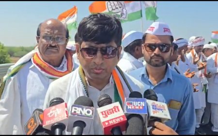 बुलढाण्यात ‘अन्नदाता संघर्ष पदयात्रा’; शेतकऱ्यांच्या मागण्यांसाठी 17 किमी पायी मोर्चा