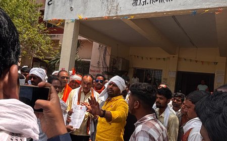 हिंगोलीत पावसामुळे हळद भिजली; संतप्त शेतकऱ्यांचे आंदोलन, बाजार समितीत लिलाव बंद