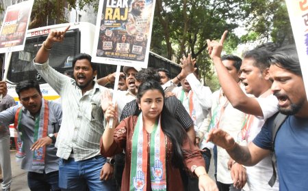 NEET’ पेपरफुटी प्रकरणी मुंबई युवक काँग्रेसचे भाजपा सरकारविरोधात तीव्र आंदोलन
