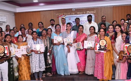 गडचिरोलीत ‘फ्लोरेंस नाईटिंगेल’ जिल्हास्तरीय पुरस्कार सोहळा उत्साहात संपन्न