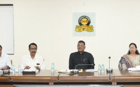 तोट्यातील एसटी विभागांना नफ्यात आणण्यासाठी ‘पालक अधिकारी’ नियुक्त होणार; परिवहन मंत्री प्रताप सरनाईक यांची घोषणा