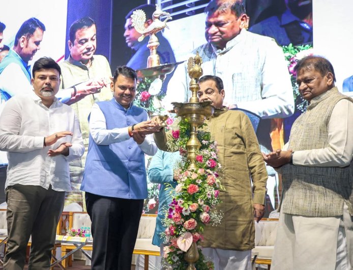 उत्पादन आणि लॉजिस्टिक्स क्षेत्रात मोठ्या प्रमाणात संधी; नागपुरात गोदाम लॉजिस्टिक्स पार्कचे उद्घाटन