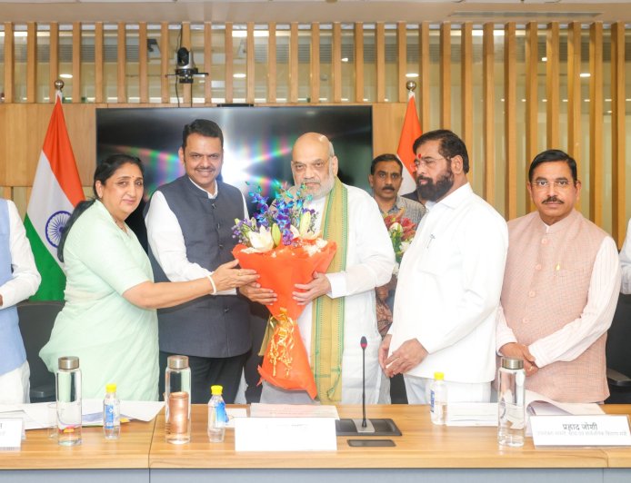 ऊस आणि कांदा उत्पादक शेतकऱ्यांना मोठा दिलासा; साखर दरवाढ, इथेनॉल कोटा, कांदा खरेदीबाबत केंद्र सरकार सकारात्मक – मुख्यमंत्री