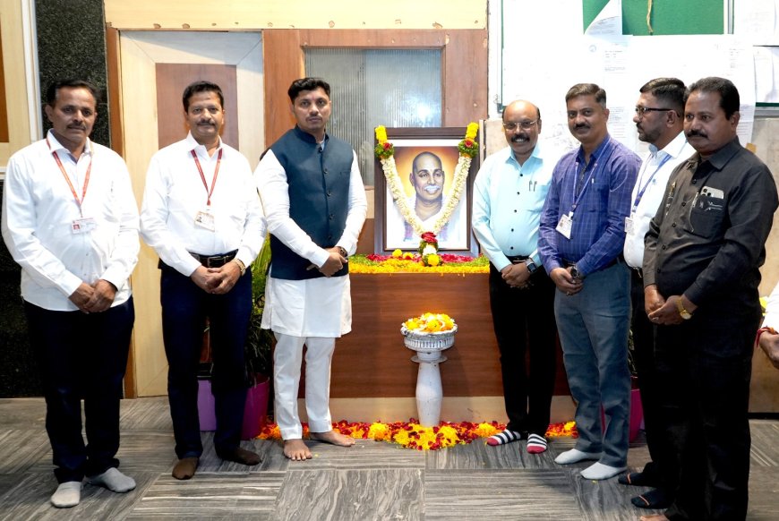 पिंपरी चिंचवड महानगरपालिकेत राष्ट्रसंत तुकडोजी महाराज जयंतीनिमित्त अभिवादन