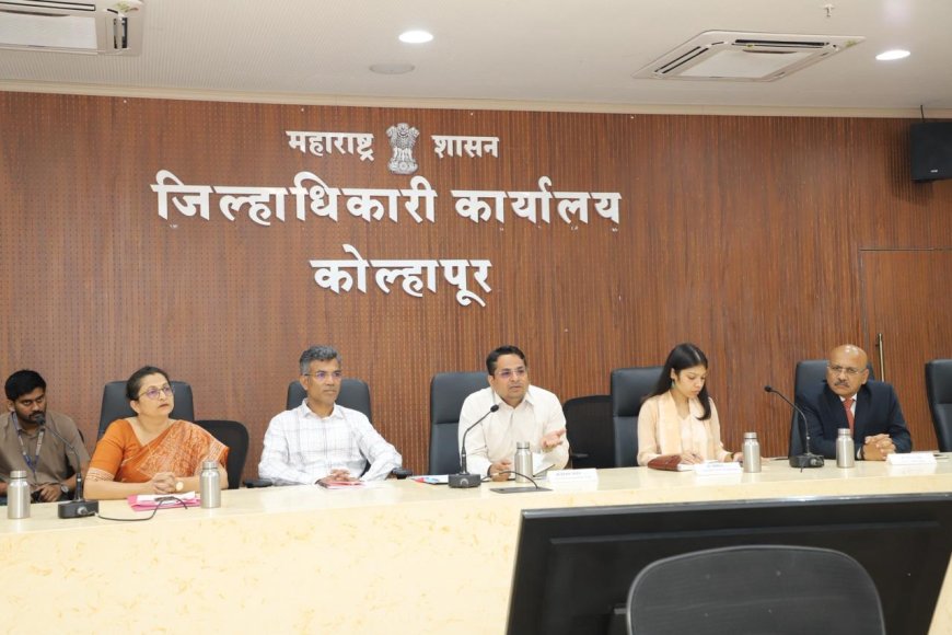 कचरा व्यवस्थापन ही सामूहिक जबाबदारी; विमानतळ परिसरातील बांधकामांबाबत नियमांचे पालन आवश्यक – जिल्हाधिकारी डॉ. विजय राठोड