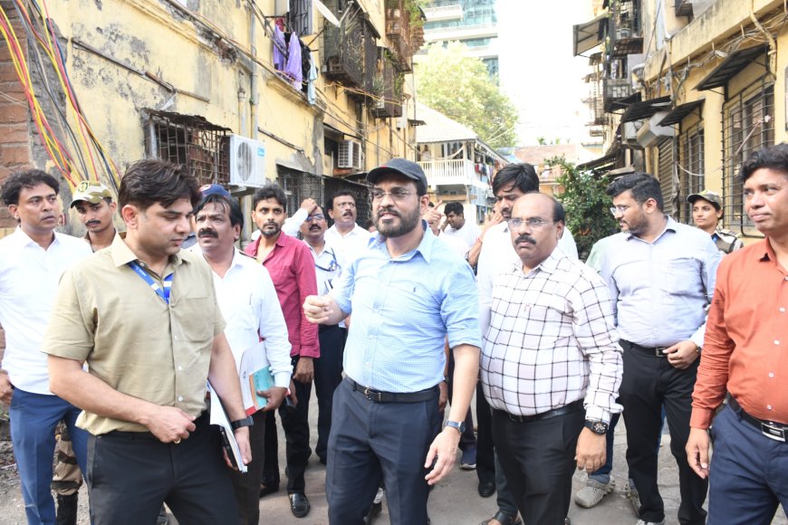 पावसाळ्यापूर्वी म्हाडाची धोकादायक इमारतींवर कारवाई; उपाध्यक्ष संजीव जयस्वाल यांनी अतिधोकादायक इमारतींची पाहणी केली
