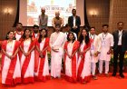 महाराष्ट्र लोकभवन येथे पश्चिम बंगाल राज्य स्थापना दिन उत्साहात साजरा; राज्यपालांकडून सोलापूर विद्यापीठाच्या विद्यार्थ्यांचे कौतुक