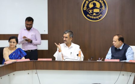 लोकनेते बाळासाहेब देसाई अध्यासनाला निधीची कमतरता भासू देणार नाही – मंत्री शंभूराज देसाई