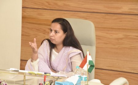 हडपसरमध्ये ‘यशदा’च्या धर्तीवर महात्मा गांधी प्रशासन प्रशिक्षण संकुल उभारणार; आदिती तटकरे यांचे निर्देश