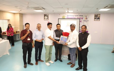 राष्ट्रीय पुरस्कार विजेते आदर्श शिक्षक दत्तात्रय वारे गुरूजी यांचा पिंपरी चिंचवड महापालिकेत महापौरांच्या हस्ते गौरव