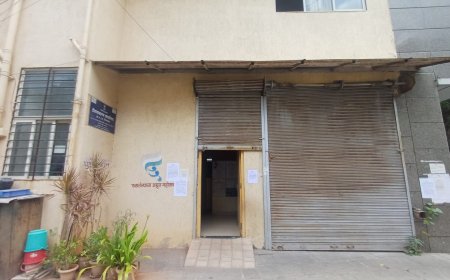 गिरगावकरांच्या मागे शुक्लकाष्ट; वीज, पाण्यानंतर आता रेशनिंग कार्यालयही महालक्ष्मीला स्थलांतरित