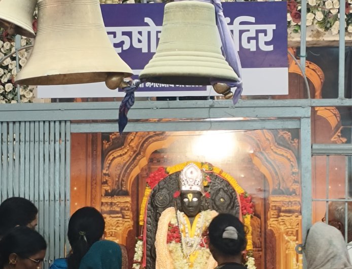 भारतातील एकमेव पुरुषोत्तमपुरी मंदिरात अधिक मासानिमित्त भक्तांची मोठी गर्दी; गोदावरी तीरावर भक्तिमय वातावरण