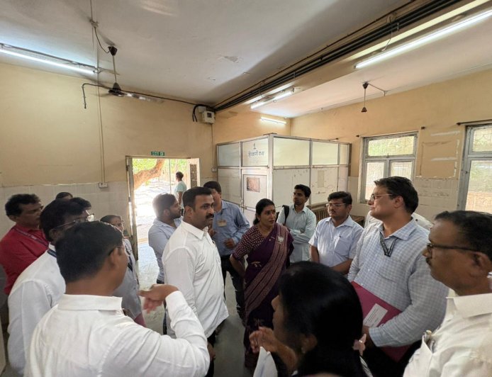 चेंबूरमधील माता-बाल आरोग्य सेवा आणि प्राथमिक आरोग्य सुविधांचा हरिष भांदिर्गे यांनी घेतला आढावा