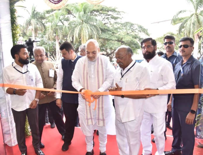 अमित शहा यांच्या हस्ते इचलकरंजी जनता सहकारी बँकेच्या नूतन प्रशासकीय इमारतीचे उद्घाटन