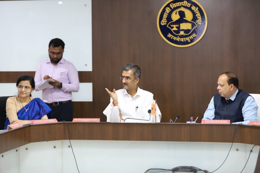 लोकनेते बाळासाहेब देसाई अध्यासनाला निधीची कमतरता भासू देणार नाही – मंत्री शंभूराज देसाई