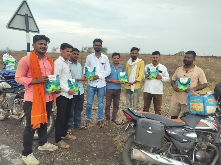 पेरणीच्या हंगामात शेतकऱ्यांना दिलासा; चंद्रागिरी प्रतिष्ठानकडून बियाण्यांचे मोफत वाटप