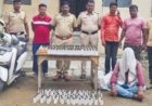 अवैध दारू तस्करांवर दराटी पोलिसांचा सर्जिकल स्ट्राइक; ४२० देशी दारूच्या बाटल्यांसह ७० हजारांचा मुद्देमाल जप्त