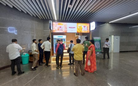 मेट्रो-३ मधील वारणाच्या स्टॉलला नागरिकांची उत्स्फूर्त पसंती; महिन्याभरात १० हजारांनी घेतला पारंपरिक पेयांचा आस्वाद