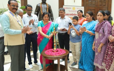 महाराष्ट्राची समृद्ध वस्त्रपरंपरा दिल्लीकरांच्या भेटीला; महाराष्ट्र सदनातील तीन दिवसीय वस्त्रोद्योग प्रदर्शनाचे उद्घाटन