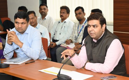 मुंबईतील स्वच्छतेत हलगर्जीपणा खपवून घेतला जाणार नाही; अधिकाऱ्यांवर कारवाईचे आदेश
