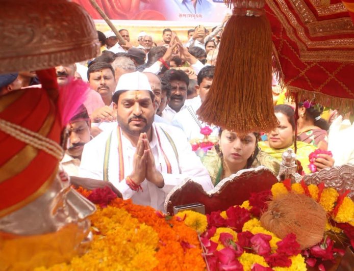 सोलापूरात संत श्री गजानन महाराज पालखीचे भक्तिमय वातावरणात आगमन; वारकऱ्यांसाठी महापालिकेकडून सर्व सुविधा सज्ज
