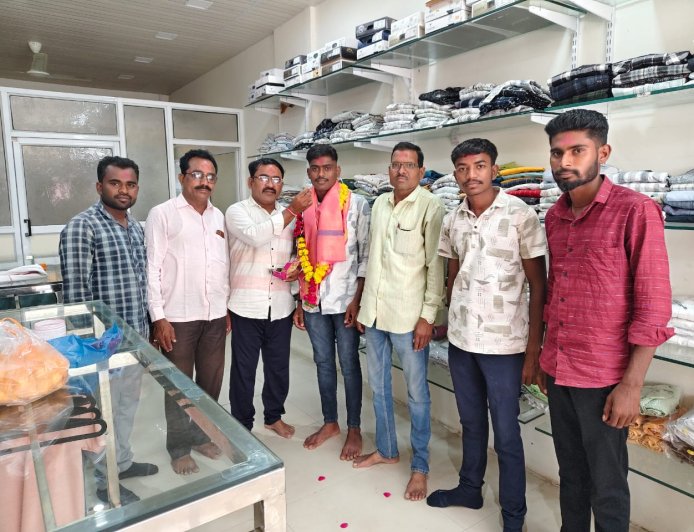 सालगड्याच्या मुलाची जिद्दीला यशाची सलामी; बालाजी किरवले यांची एसआरपीएफ गट-२, पुणे येथे पोलिस हवालदारपदी निवड