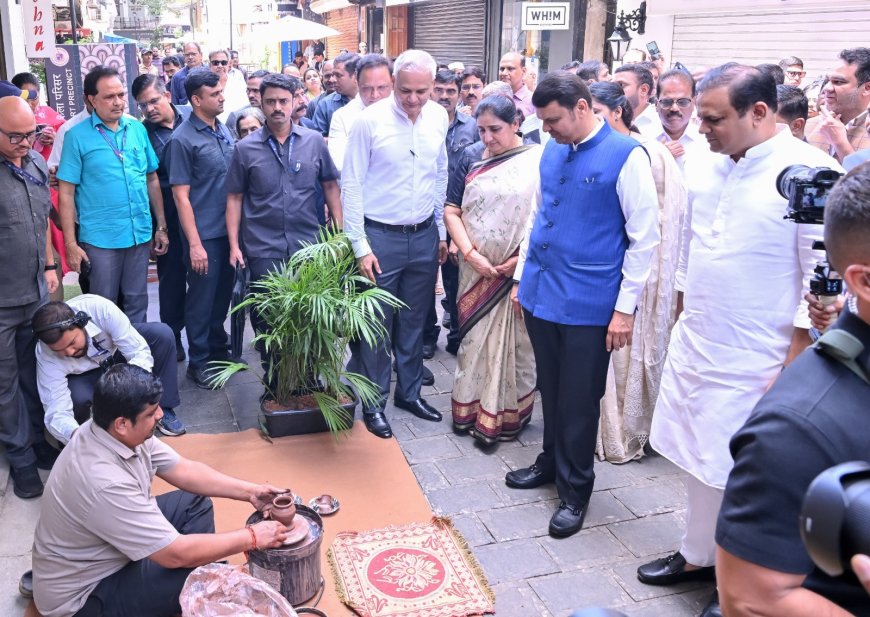 ‘काळाघोडा आर्ट अव्हेन्यू’चे मुख्यमंत्री देवेंद्र फडणवीस यांच्या हस्ते लोकार्पण; दक्षिण मुंबईला लाभला जागतिक दर्जाचा ‘हेरिटेज वॉक’