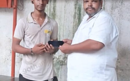प्रवाशाचा हरवलेला मोबाईल रिक्षाचालकाने सुखरूप परत केला; प्रामाणिकपणाचे आदर्श उदाहरण