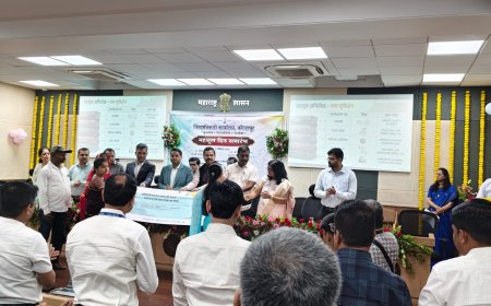 महसूल कर्मचाऱ्यांनी आरोग्याकडे लक्ष द्यावे; हेल्थ व टर्म इन्शुरन्स घेण्याचे आवाहन – जिल्हाधिकारी डॉ. विजय राठोड